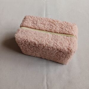 Faux-Sherpa Teddy Makeup Bag